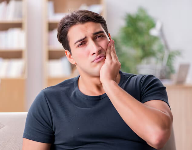Toothache image - Emergency dentist Hitchin